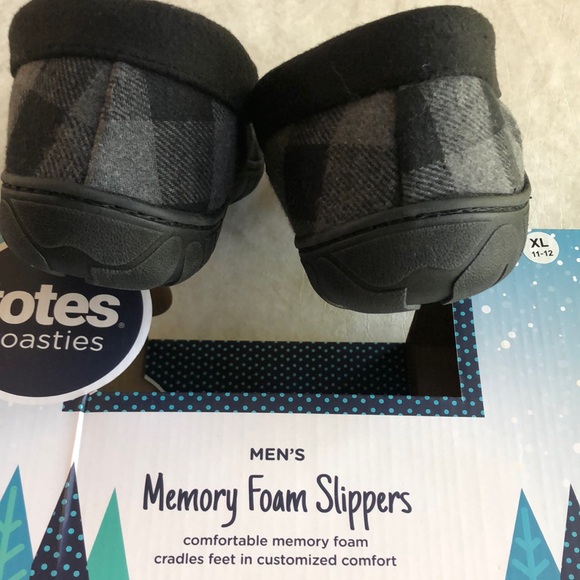 Totes Men’s Black Gray Plaid Memory Foam Slippers Size M (8-9) and XL (11-12) - Picture 4 of 11